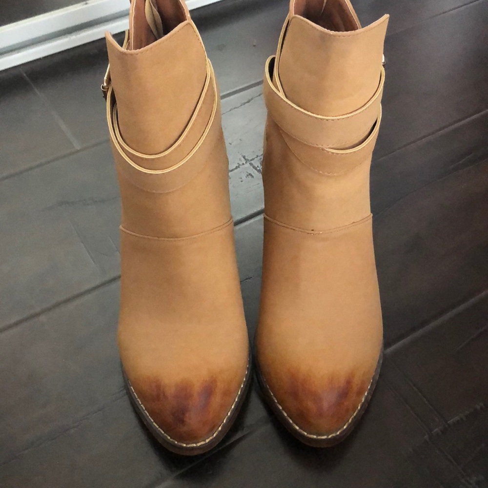 Heeled ankle boots